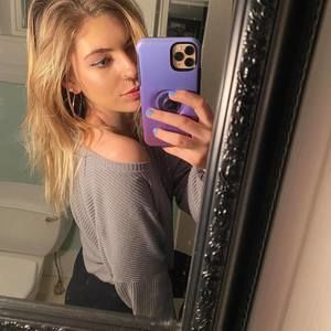 Meet your Posher, Bayley